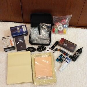 COMPLETE TATTOO KIT WIRELESS GUN AND ACCESSORIES